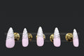 Press-on nails Rose pâle zébrures argent, peints à la main – Alkemia Studio