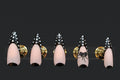 Press-on nails Pois & nœud, peints à la main – Alkemia Studio