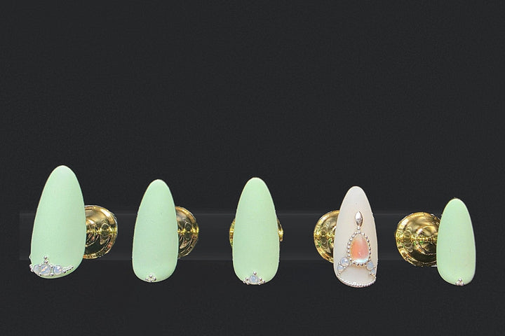 Press-on nails Vert d'eau, peints à la main – Alkemia Studio