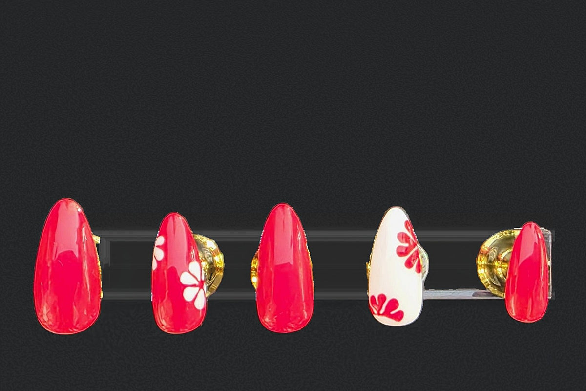 Press-on nails Rouge à fleurs, peints à la main – Alkemia Studio